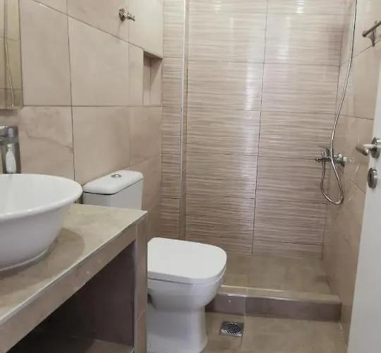 Katerina's Nyaraló Toróni